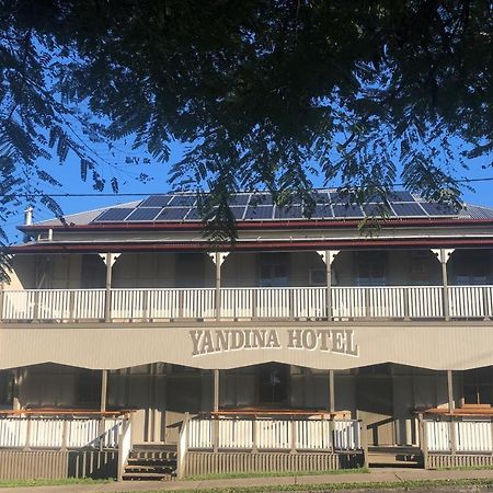 Yandina Hotel Bagian luar foto