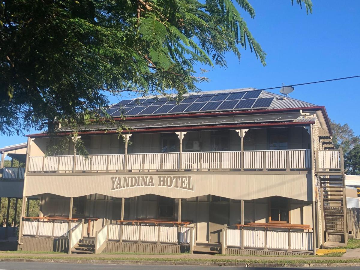 Yandina Hotel Bagian luar foto